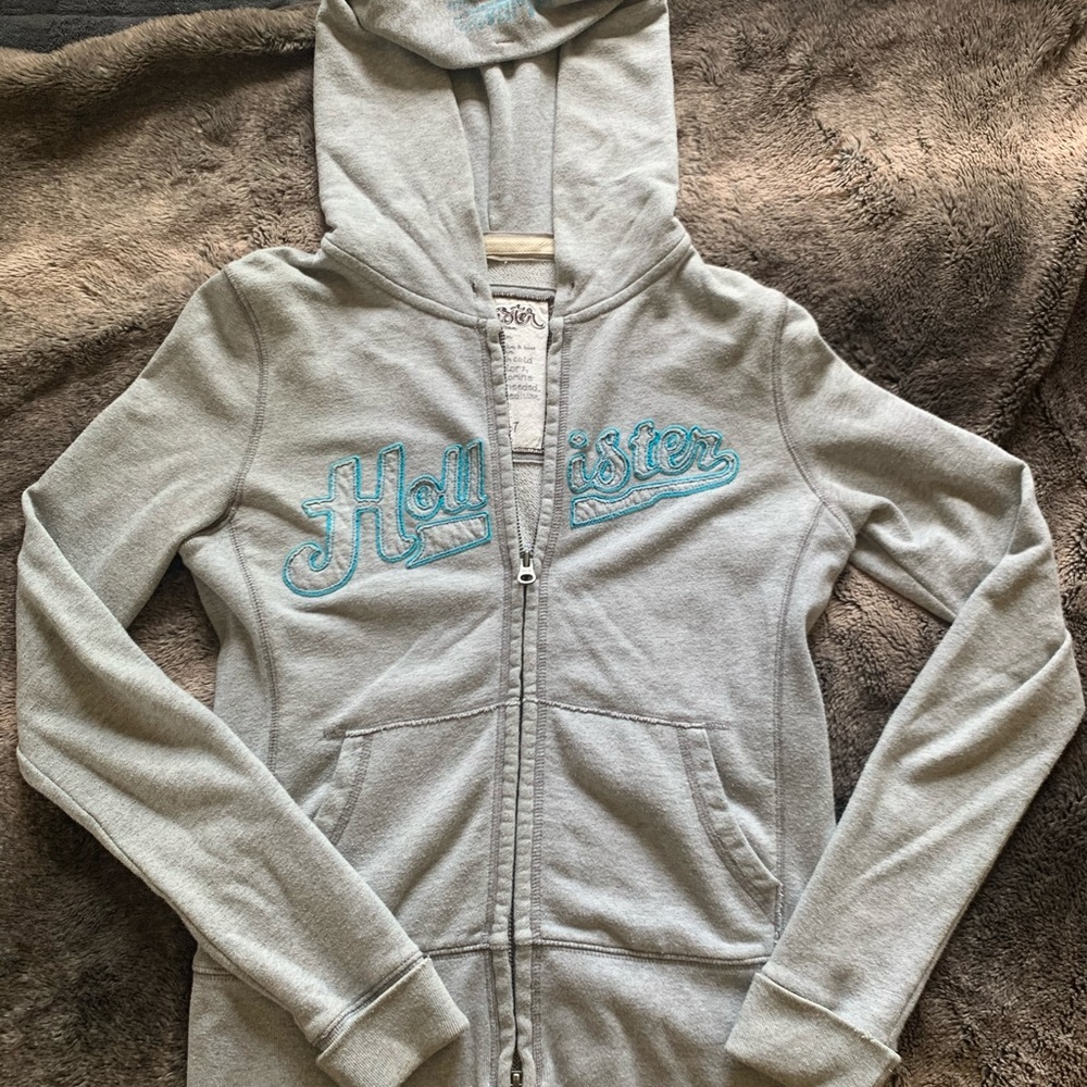 Hollister sweatshirt